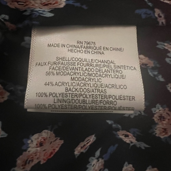 BCBG Faux Fur White Vest Women’s L large - Picture 5 of 7